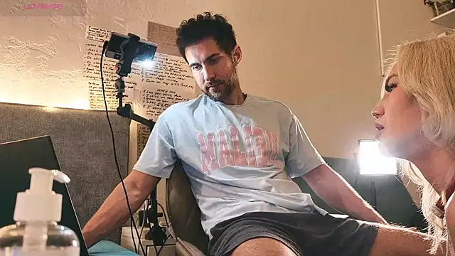 Snapshot of 2lust chatting on 12-22-25, 08:55 2lust online show from 12-22-25, 08:55