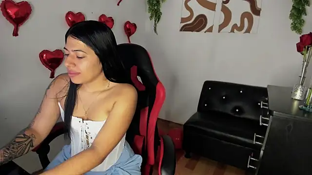 Caro kitty- online show from 10-20-25, 01:33