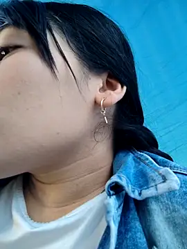 Snapshot of Caro_kitty- chatting on 11-21-25, 01:21 Caro kitty- online show from 11-21-25, 01:21