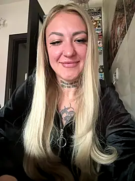 Snapshot of MazeSin chatting on 10-12-25, 07:29 MazeSin online show from 10-12-25, 07:29