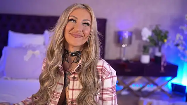 Snapshot of MazeSin chatting on 02-28-26, 02:40 MazeSin online show from 02-28-26, 02:40