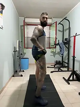 Snapshot of Gioeltoro89 chatting on 10-16-25, 03:35 Gioeltoro89 online show from 10-16-25, 03:35