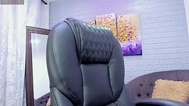 Snapshot of ebbafernandez_ chatting on 10-20-25, 12:05 ebbafernandez online show from 10-20-25, 12:05