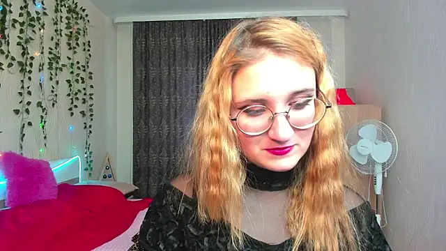 Miss Elsa  online show from 12-02-24, 09:02