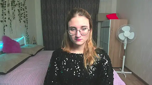 Miss Elsa  online show from 12-04-24, 02:53