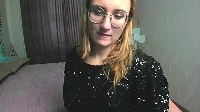 Miss Elsa  online show from 12-04-24, 06:00