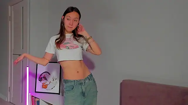 Snapshot of EllaSky_xoxo chatting on 12-11-24, 11:43 EllaSky xoxo online show from 12-11-24, 11:43