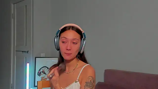 Snapshot of EllaSky_xoxo chatting on 12-26-24, 11:57 EllaSky xoxo online show from 12-26-24, 11:57