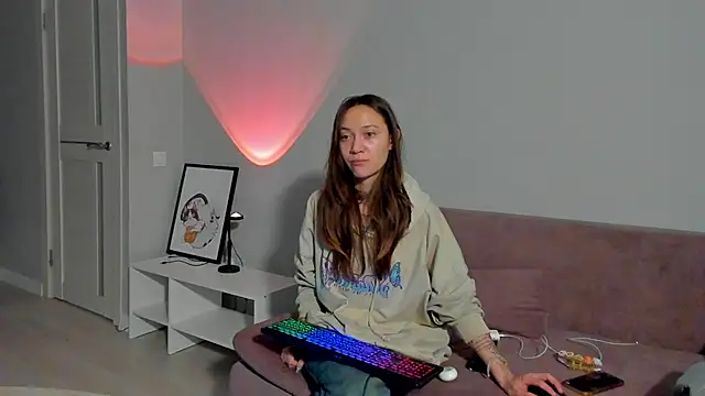 Snapshot of EllaSky_xoxo chatting on 01-18-25, 05:10 EllaSky xoxo online show from 01-18-25, 05:10