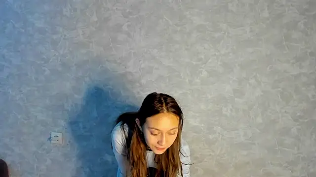 Snapshot of EllaSky_xoxo chatting on 10-09-25, 04:16 EllaSky xoxo online show from 10-09-25, 04:16