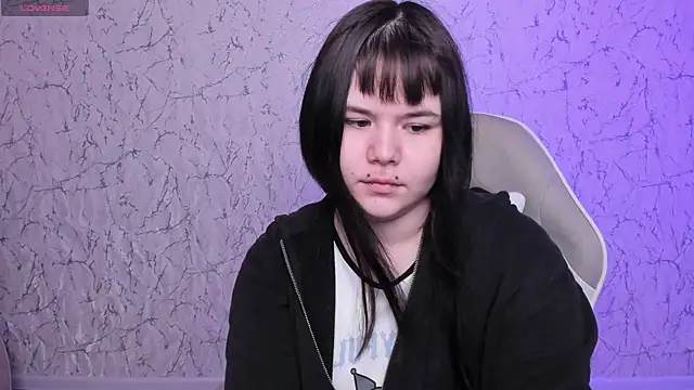 ClaireFaers  online show from 06-01-26, 02:24