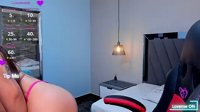 LIANEUMANN online show from 03-01-25, 10:53