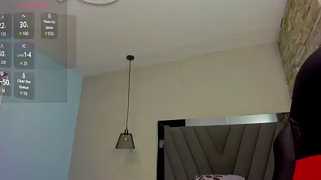 LIANEUMANN online show from 09-22-25, 07:49