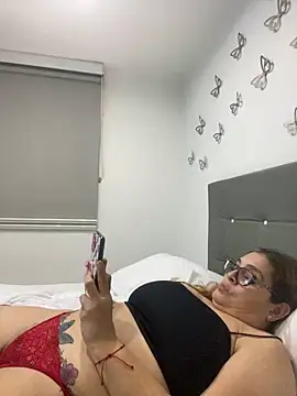 Snapshot of AntonellaAlondra4 chatting on 12-16-24, 04:34 AntonellaAlondra4 online show from 12-16-24, 04:34