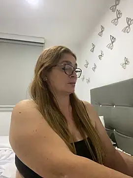 Snapshot of AntonellaAlondra4 chatting on 12-23-24, 07:28 AntonellaAlondra4 online show from 12-23-24, 07:28
