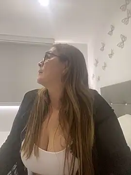 Snapshot of AntonellaAlondra4 chatting on 12-26-24, 08:42 AntonellaAlondra4 online show from 12-26-24, 08:42