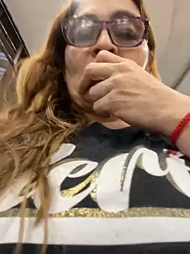 Snapshot of AntonellaAlondra4 chatting on 01-24-25, 11:23 AntonellaAlondra4 online show from 01-24-25, 11:23