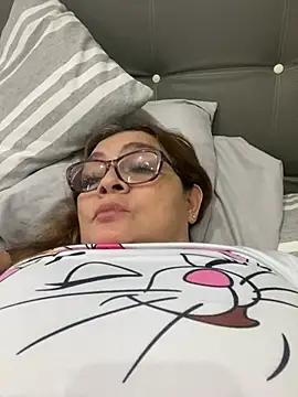 Snapshot of AntonellaAlondra4 chatting on 02-19-25, 01:06 AntonellaAlondra4 online show from 02-19-25, 01:06