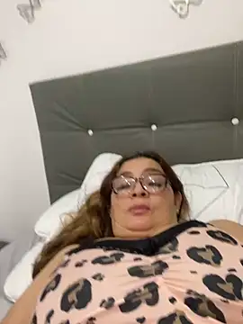 Snapshot of AntonellaAlondra4 chatting on 02-25-25, 12:45 AntonellaAlondra4 online show from 02-25-25, 12:45