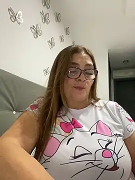 Snapshot of AntonellaAlondra4 chatting on 03-15-25, 03:29 AntonellaAlondra4 online show from 03-15-25, 03:29