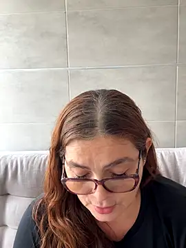 Snapshot of AntonellaAlondra4 chatting on 10-14-25, 04:08 AntonellaAlondra4 online show from 10-14-25, 04:08