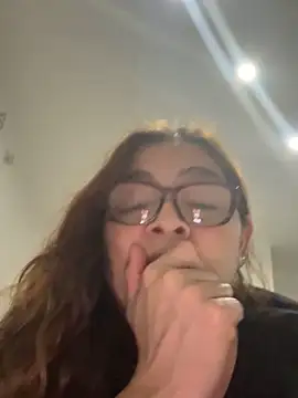 Snapshot of AntonellaAlondra4 chatting on 10-19-25, 10:43 AntonellaAlondra4 online show from 10-19-25, 10:43