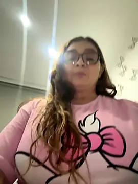 Snapshot of AntonellaAlondra4 chatting on 11-09-25, 12:53 AntonellaAlondra4 online show from 11-09-25, 12:53