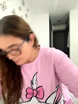 Snapshot of AntonellaAlondra4 chatting on 11-09-25, 12:58 AntonellaAlondra4 online show from 11-09-25, 12:58