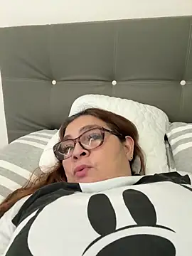 AntonellaAlondra4 online show from 02-10-26, 12:53