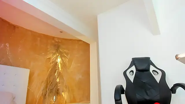 APRILL FOXX online show from 01-26-25, 05:02