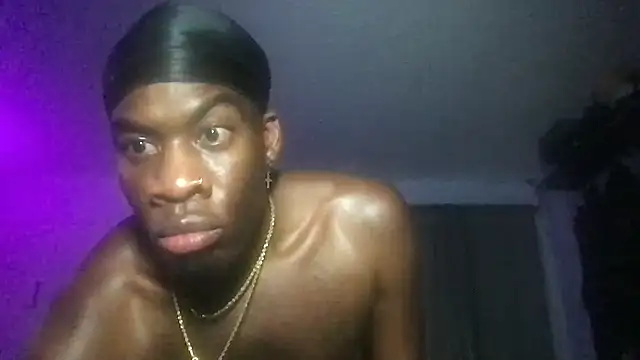 Snapshot of RodCummins chatting on 01-03-25, 01:03 RodCummins online show from 01-03-25, 01:03