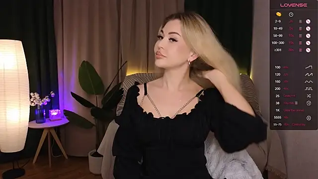 AdeleRoberts online show from 01-22-25, 12:27