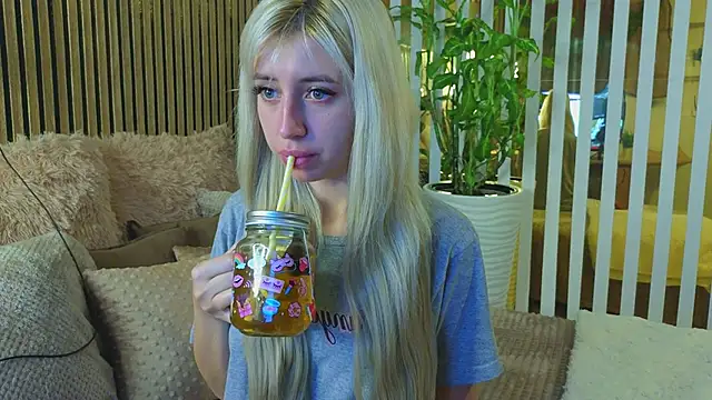 -Violetttttka online show from 09-11-25, 08:42