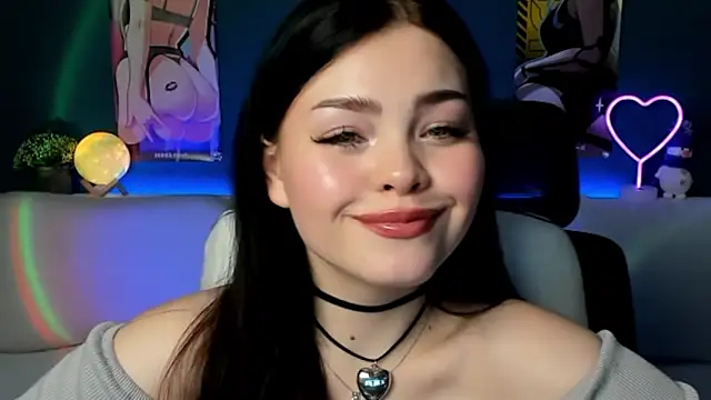 Snapshot of AkiraKatsu chatting on 12-21-24, 07:38 AkiraKatsu online show from 12-21-24, 07:38