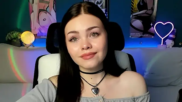 Snapshot of AkiraKatsu chatting on 12-26-24, 10:41 AkiraKatsu online show from 12-26-24, 10:41