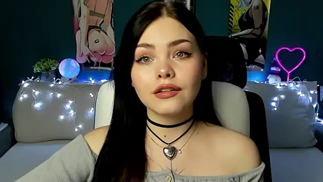 Snapshot of AkiraKatsu chatting on 01-08-25, 08:39 AkiraKatsu online show from 01-08-25, 08:39