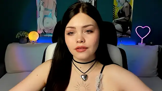 Snapshot of AkiraKatsu chatting on 01-19-25, 04:14 AkiraKatsu online show from 01-19-25, 04:14