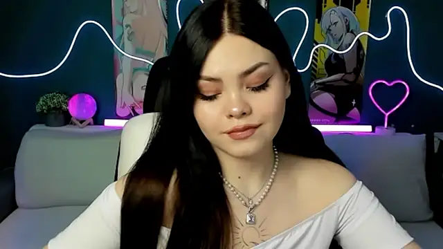 Snapshot of AkiraKatsu chatting on 02-05-25, 02:26 AkiraKatsu online show from 02-05-25, 02:26