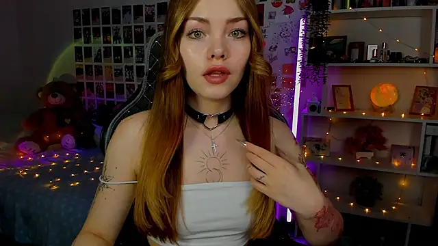 Snapshot of AkiraKatsu chatting on 09-21-25, 11:56 AkiraKatsu online show from 09-21-25, 11:56