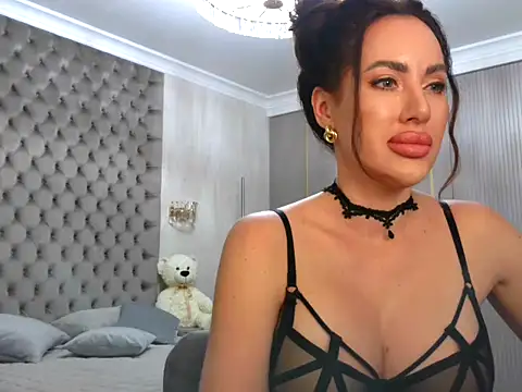 Snapshot of TianaPosh chatting on 01-26-25, 07:52 TianaPosh online show from 01-26-25, 07:52