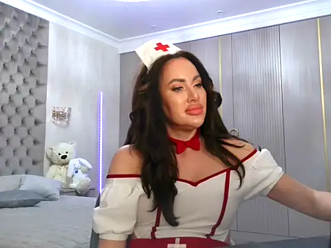 Snapshot of TianaPosh chatting on 02-14-25, 01:23 TianaPosh online show from 02-14-25, 01:23