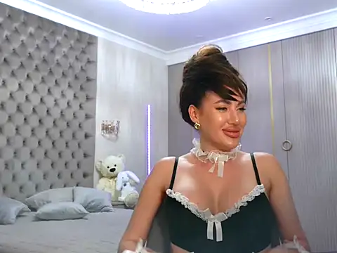 Snapshot of TianaPosh chatting on 02-20-25, 02:40 TianaPosh online show from 02-20-25, 02:40