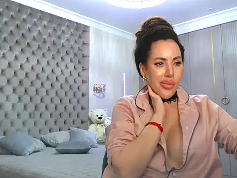 Snapshot of TianaPosh chatting on 02-27-25, 10:31 TianaPosh online show from 02-27-25, 10:31