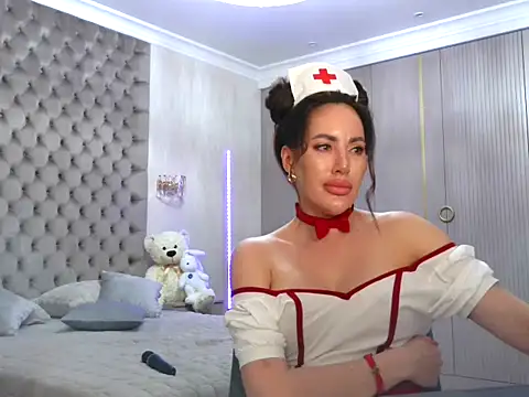 Snapshot of TianaPosh chatting on 03-01-25, 04:15 TianaPosh online show from 03-01-25, 04:15