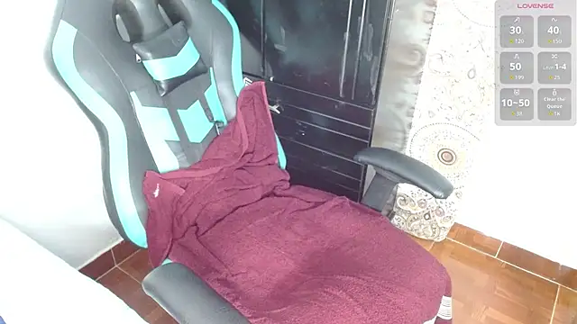 Snapshot of hots_boygg chatting on 09-26-25, 04:00 hots boygg online show from 09-26-25, 04:00