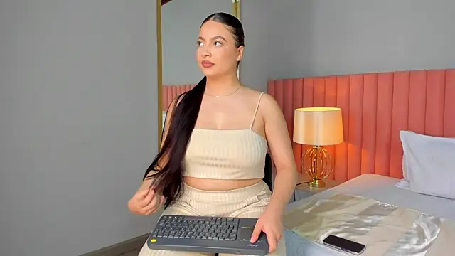 Snapshot of NathRossi chatting on 02-16-25, 11:16 NathRossi online show from 02-16-25, 11:16