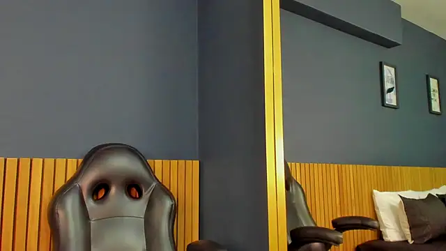 Snapshot of NathRossi chatting on 02-26-25, 01:32 NathRossi online show from 02-26-25, 01:32