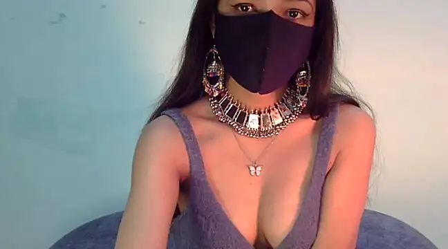 Cute Alaina online show from 02-17-25, 01:47