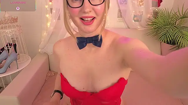 Angel Nikole online show from 09-24-25, 01:53