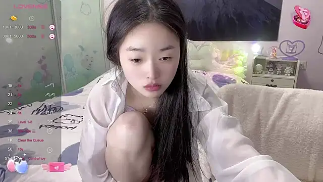 Snapshot of Mia-6688 chatting on 02-13-25, 07:21 Mia-6688 online show from 02-13-25, 07:21